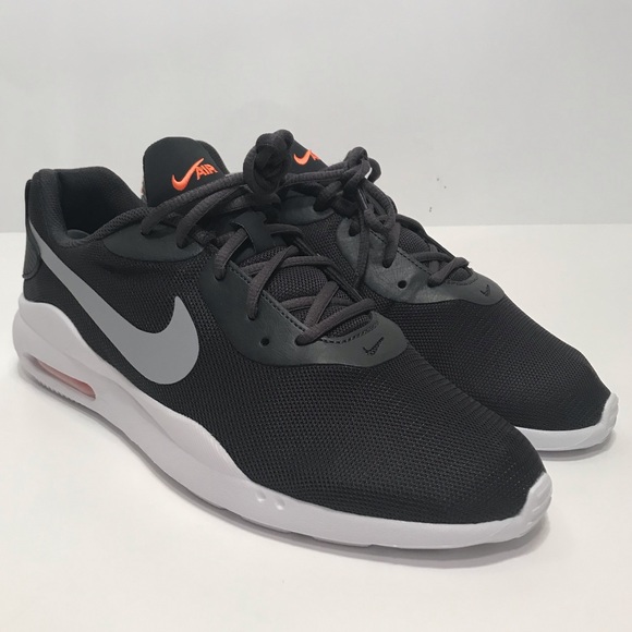 Nike Other - Nike Air Max Oketo